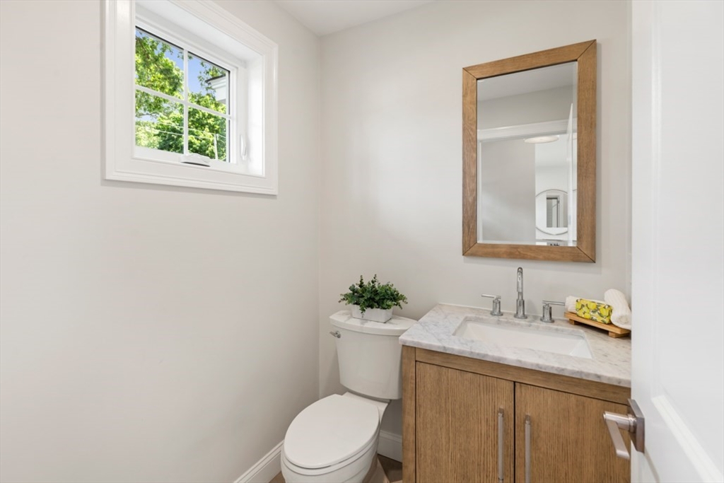 6 Longbow Rd