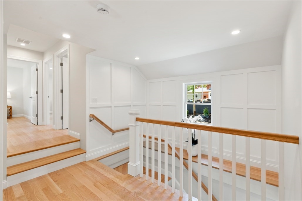 6 Longbow Rd