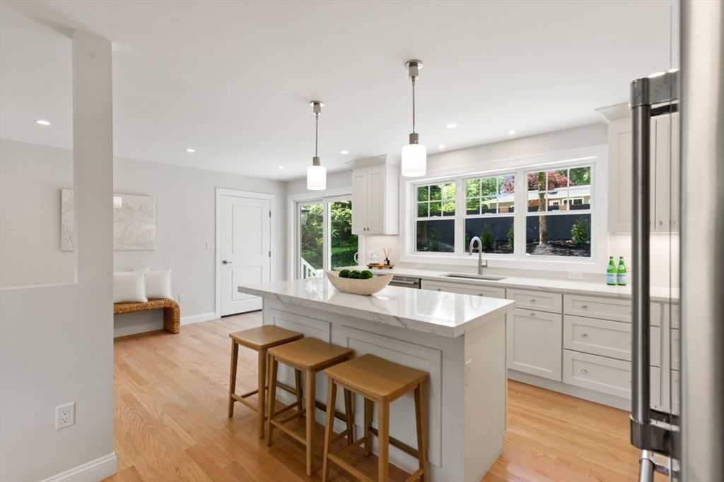 6 Longbow Rd