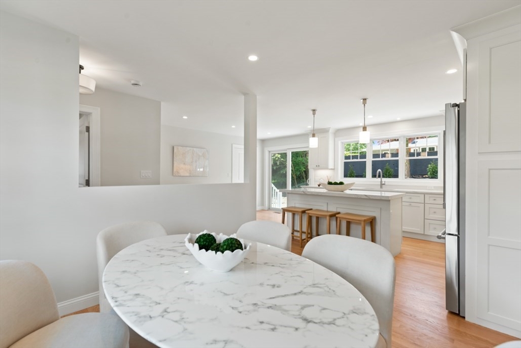 6 Longbow Rd