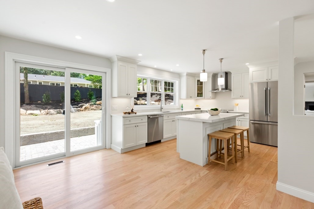 6 Longbow Rd