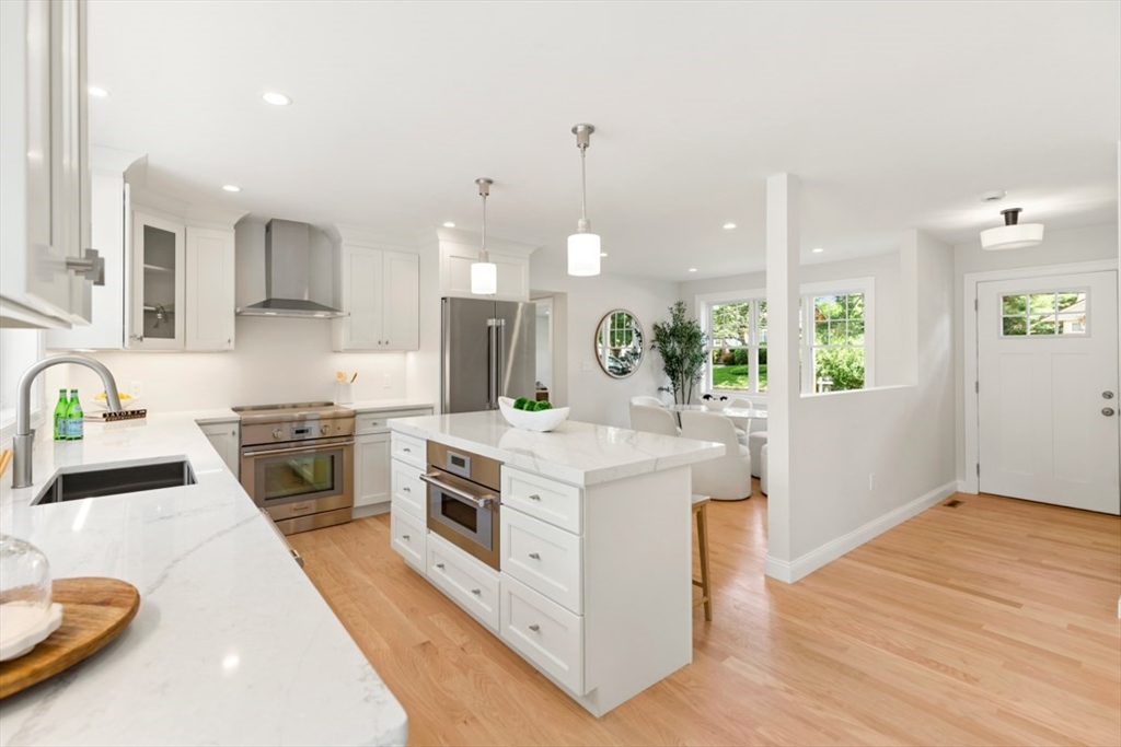 6 Longbow Rd