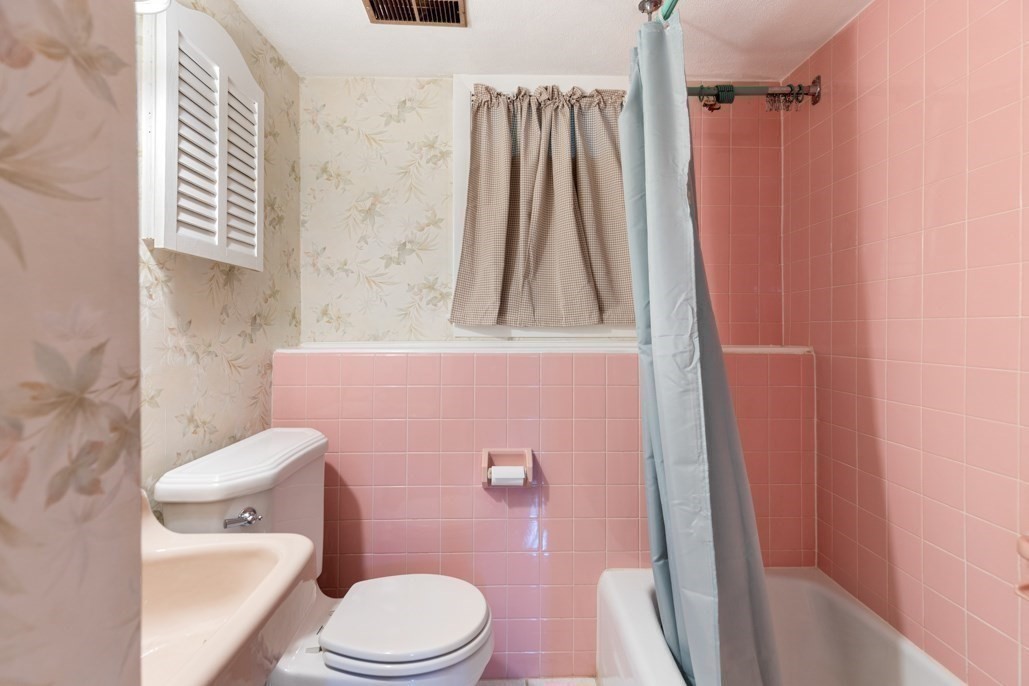 4 Rossmore Rd