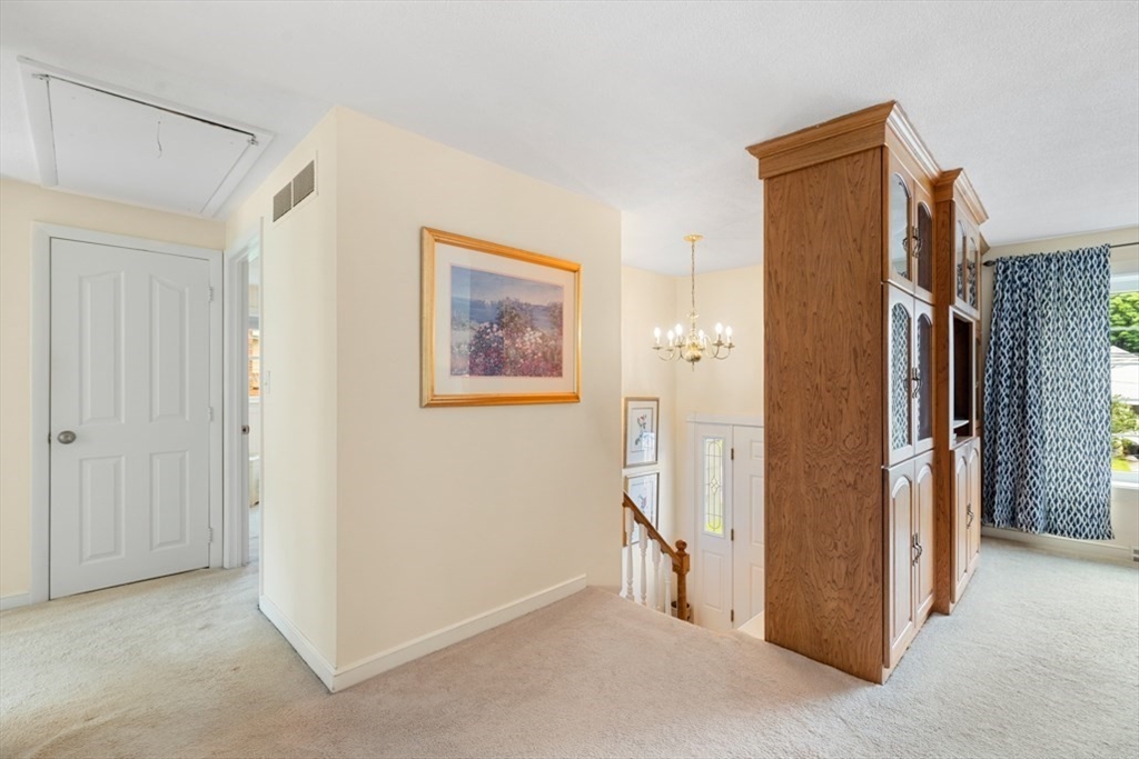 4 Rossmore Rd