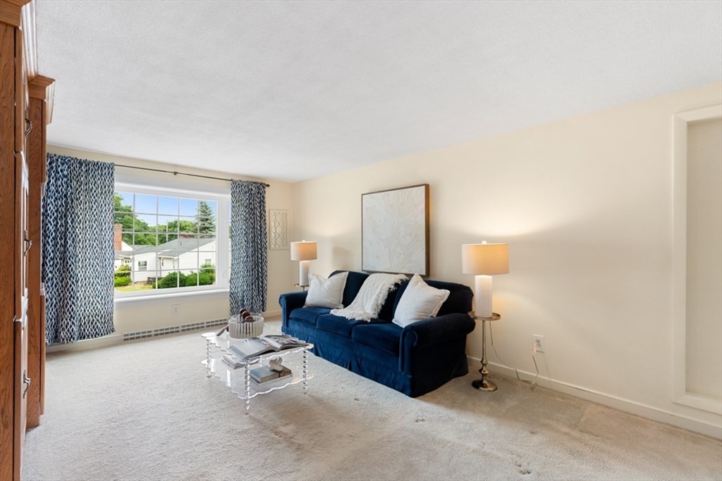 4 Rossmore Rd