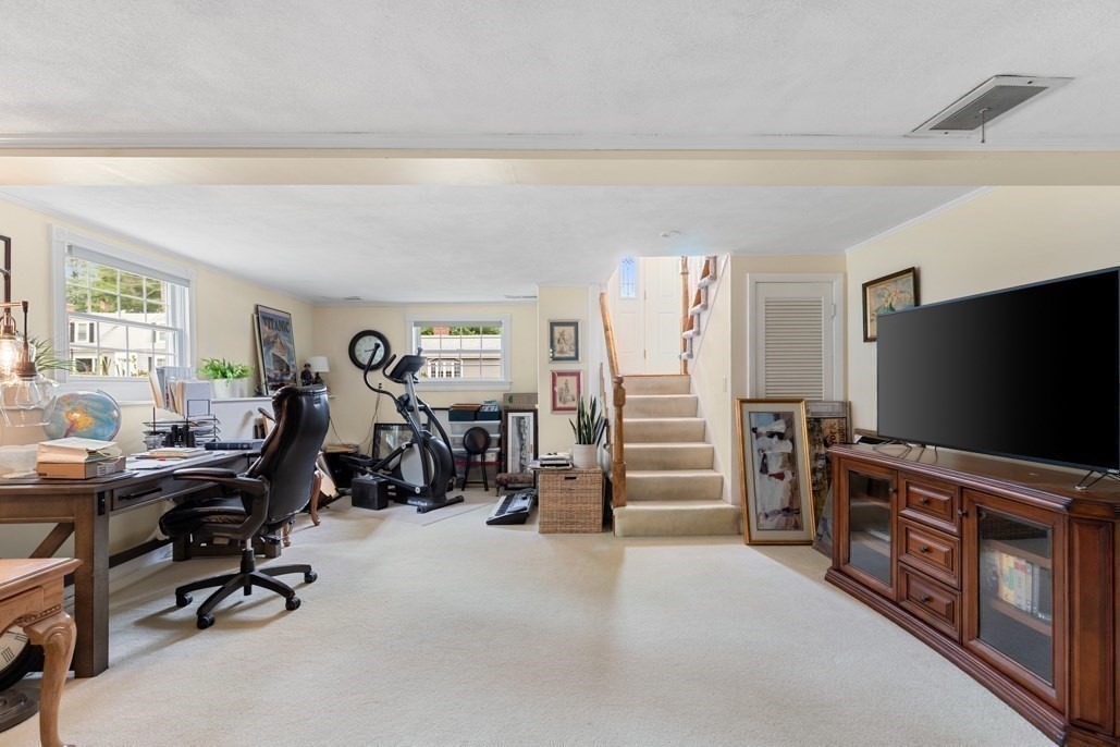 4 Rossmore Rd