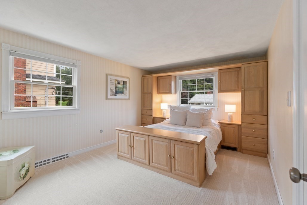 4 Rossmore Rd
