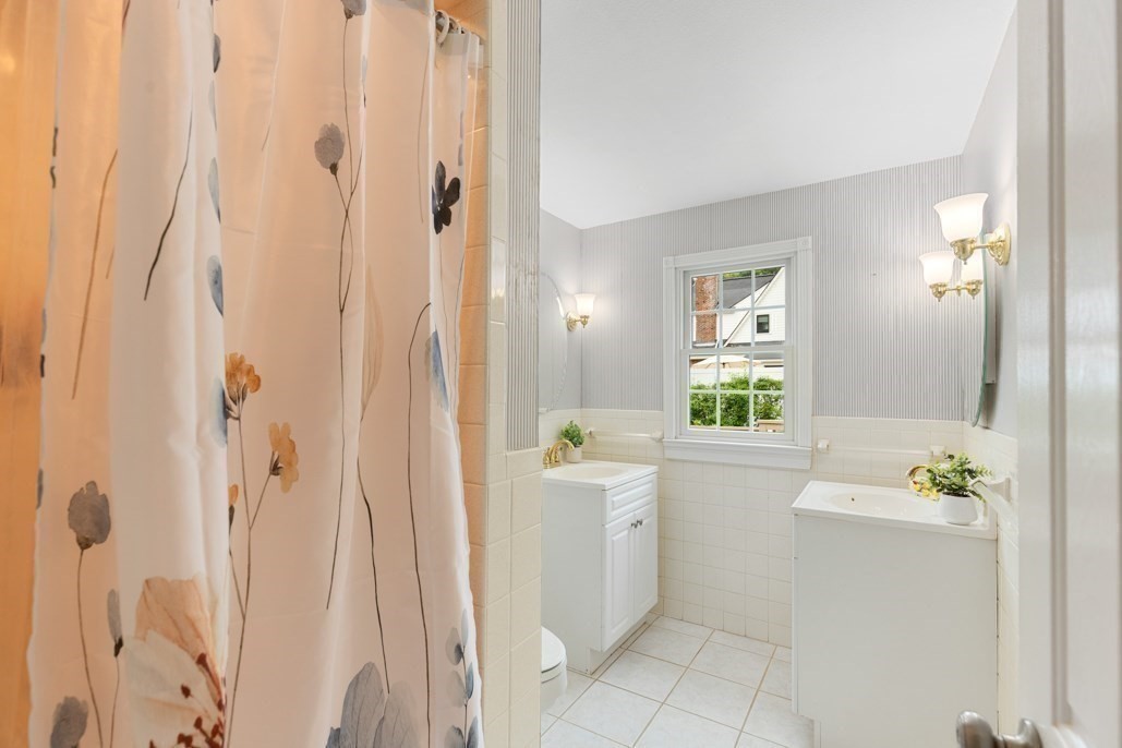 4 Rossmore Rd