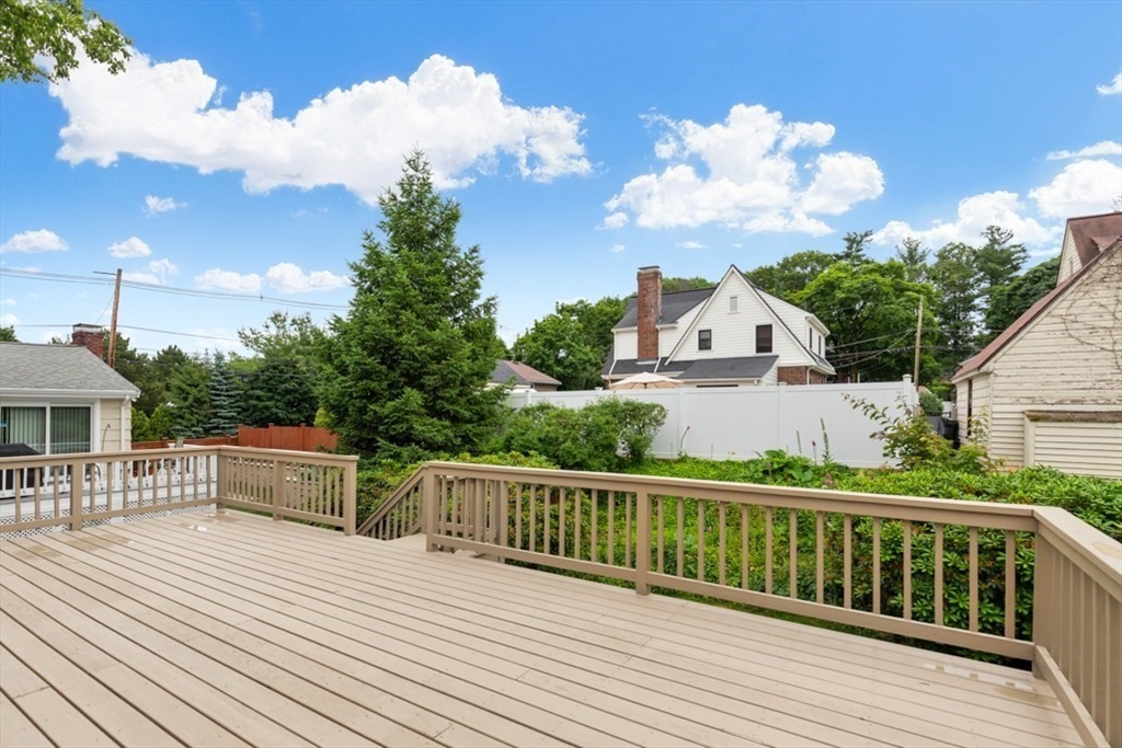 4 Rossmore Rd