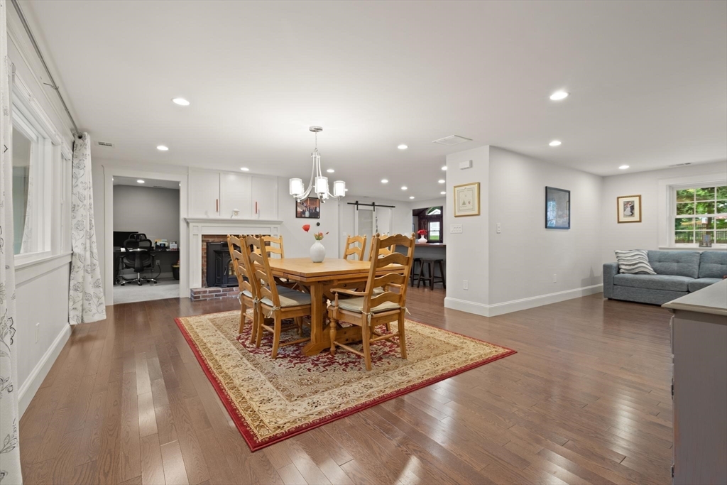 9 Wild Rose Dr