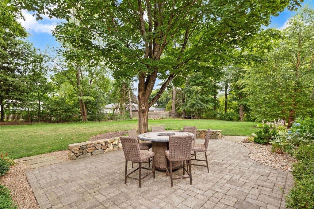9 Wild Rose Dr
