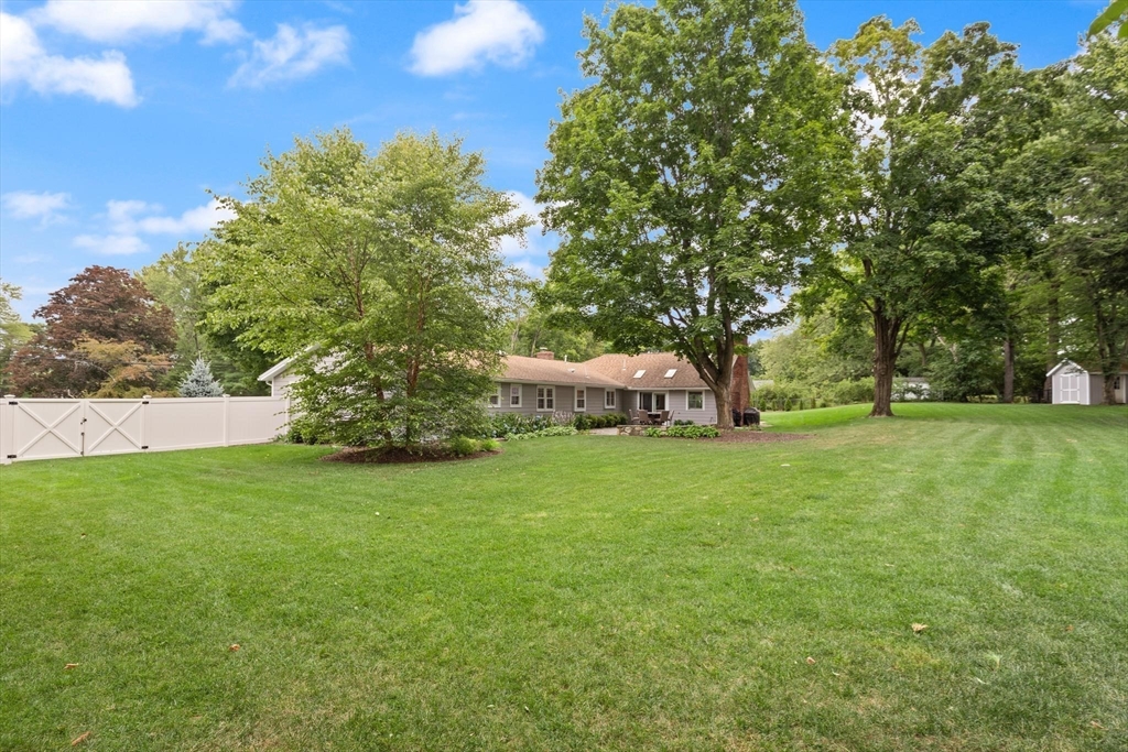 9 Wild Rose Dr