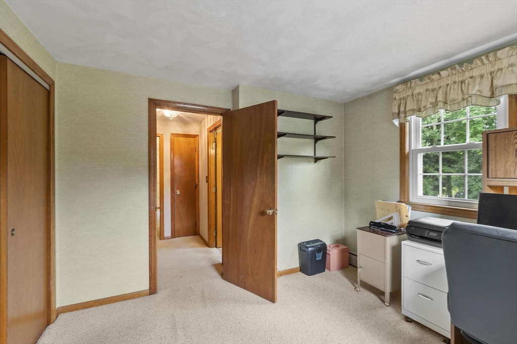 7 Susan Dr