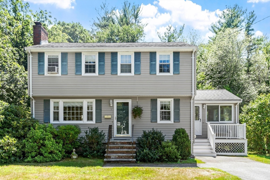 7 Susan Dr