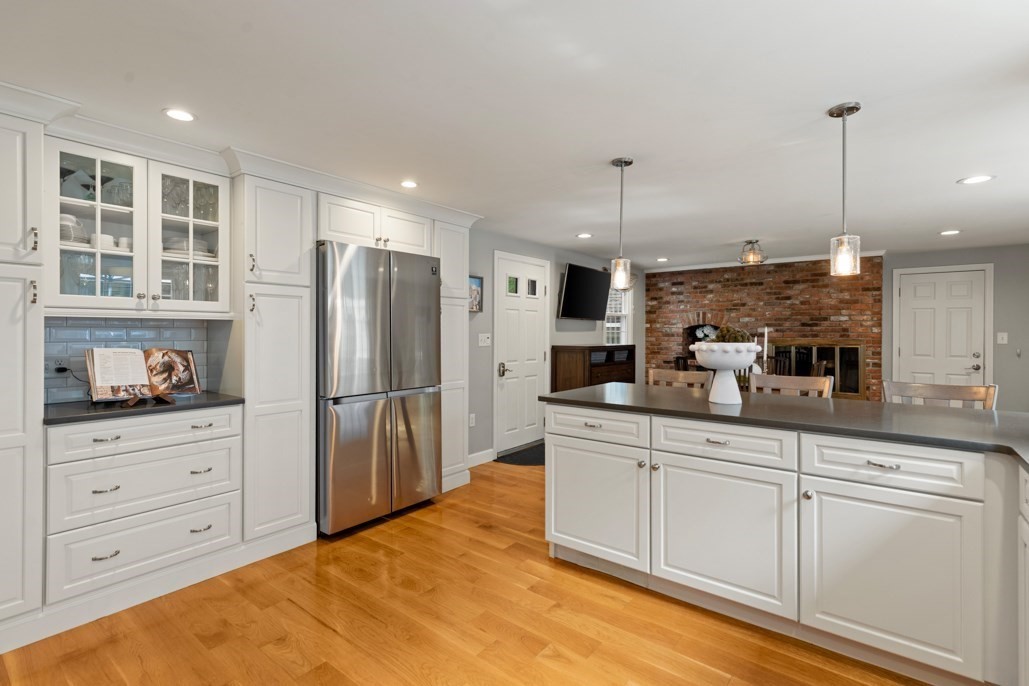 24 Edgemere Rd