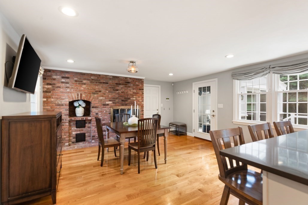 24 Edgemere Rd