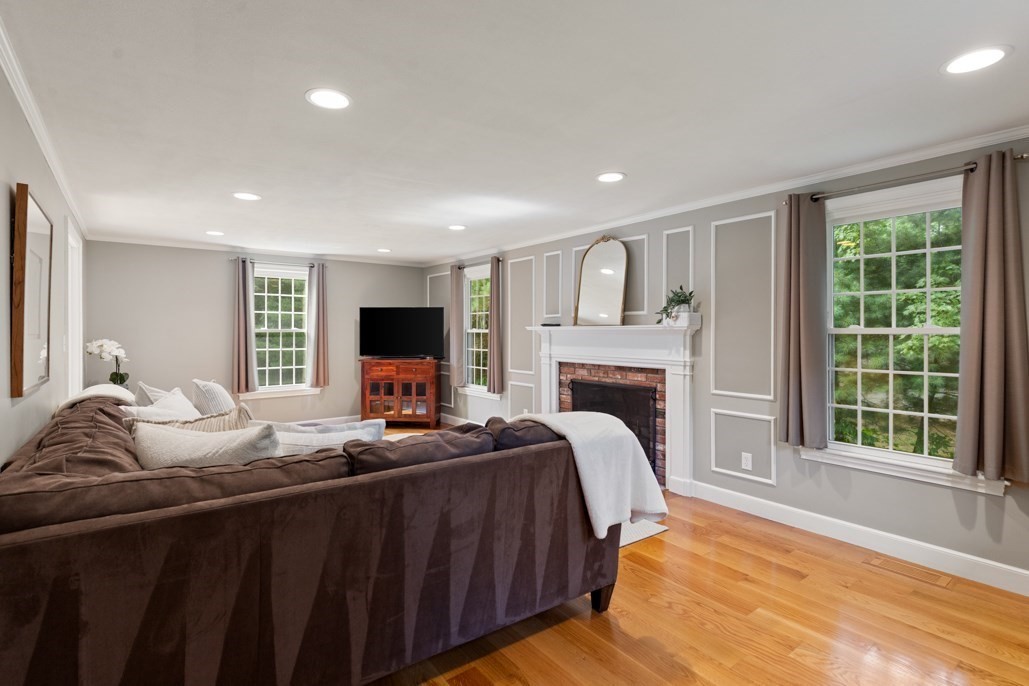 24 Edgemere Rd