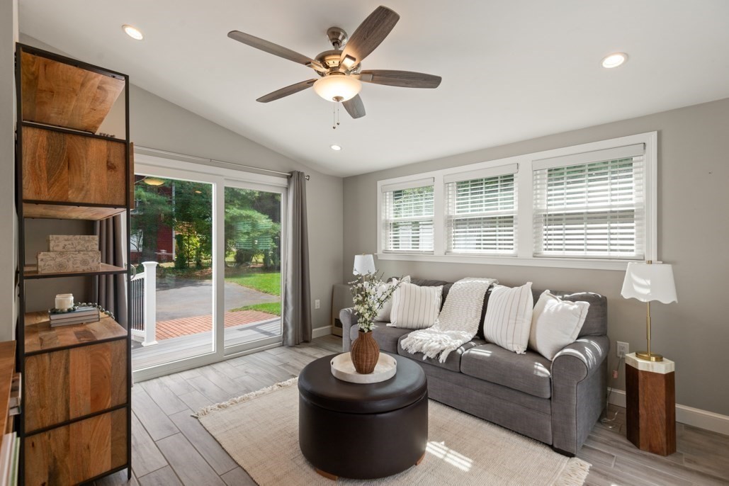 24 Edgemere Rd