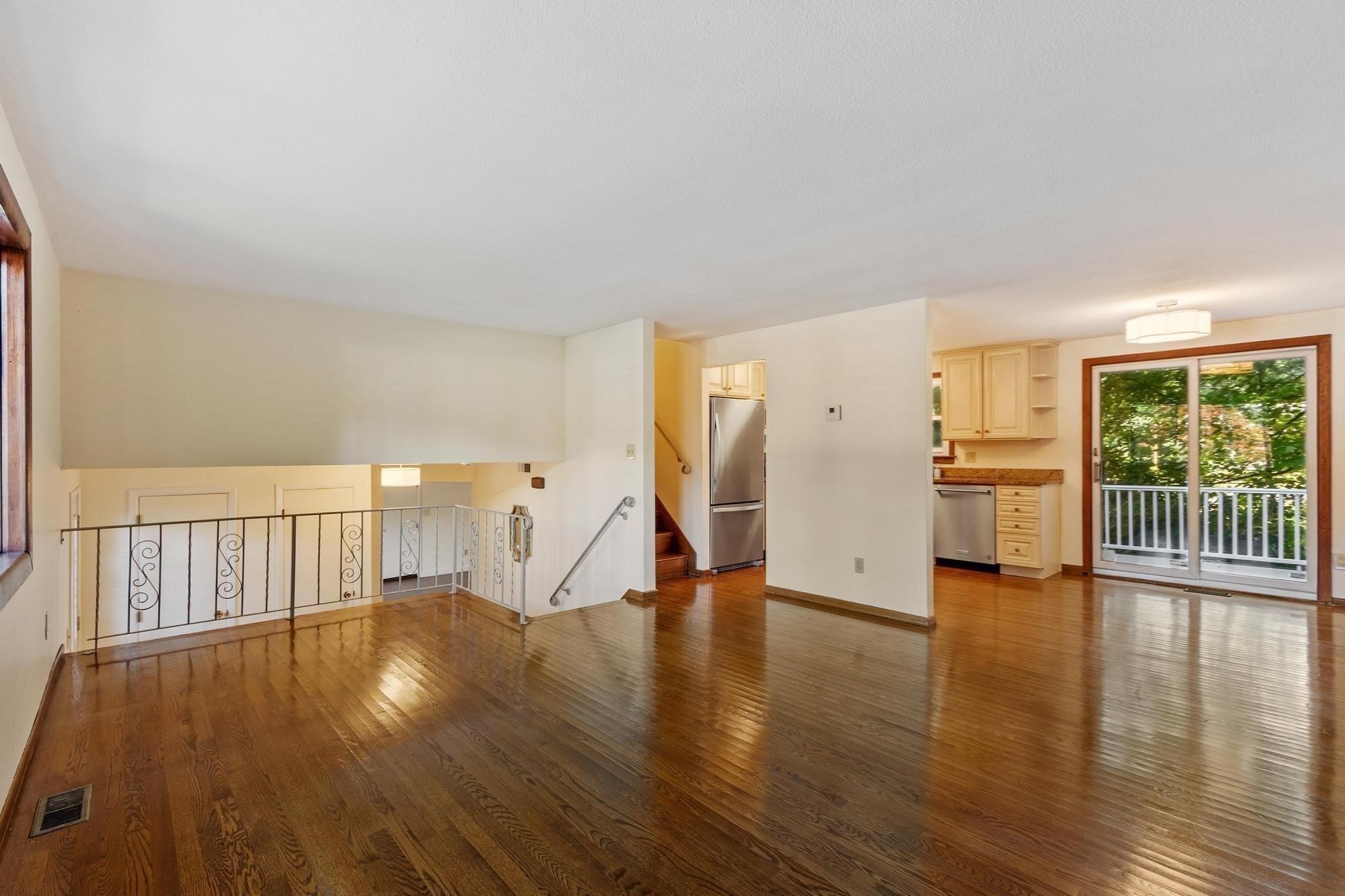 7 Gaywood Cir