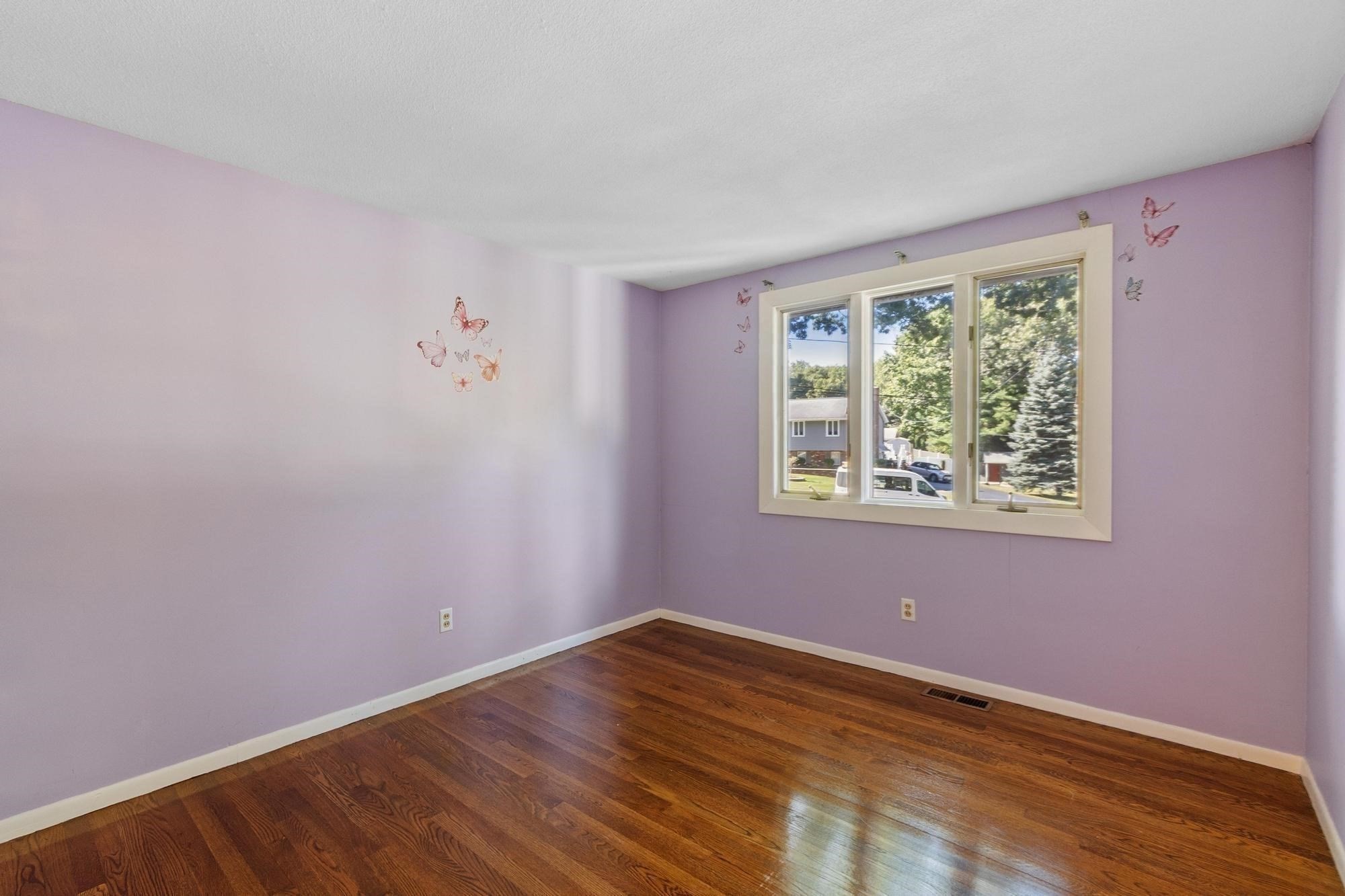7 Gaywood Cir