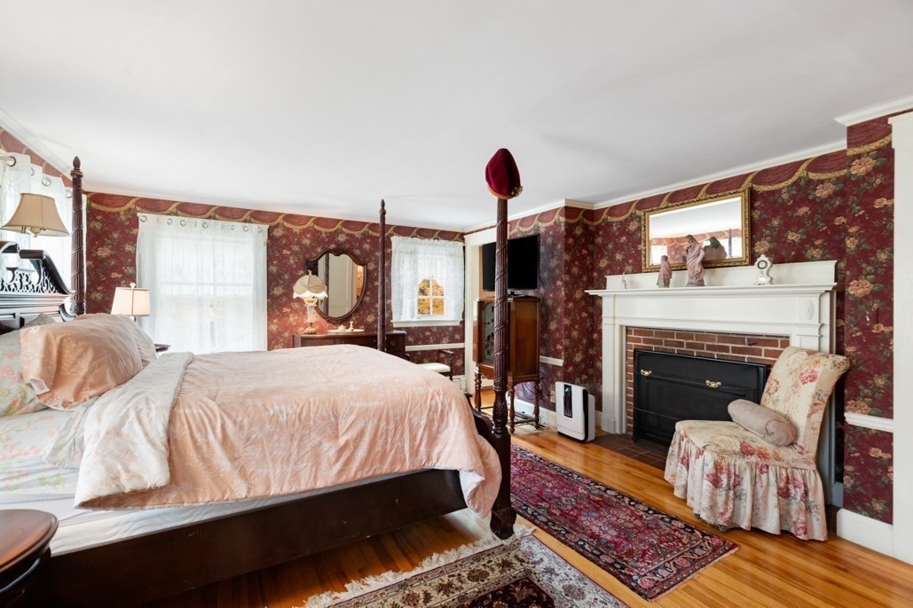 50 Chestnut St