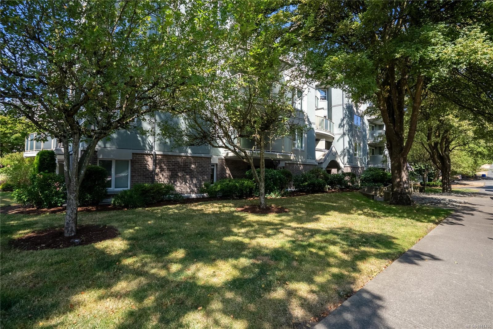 2710 Grosvenor Rd # 101