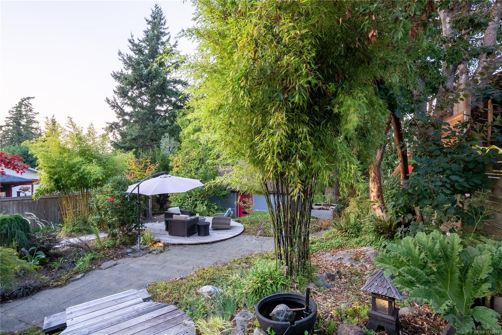 1376 Craigflower Rd