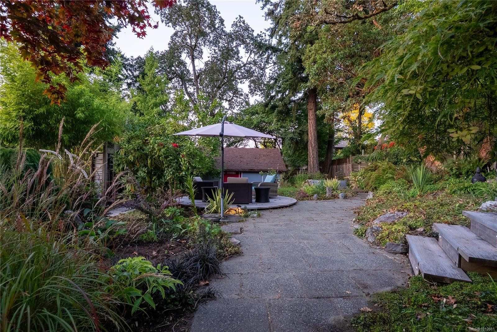 1376 Craigflower Rd