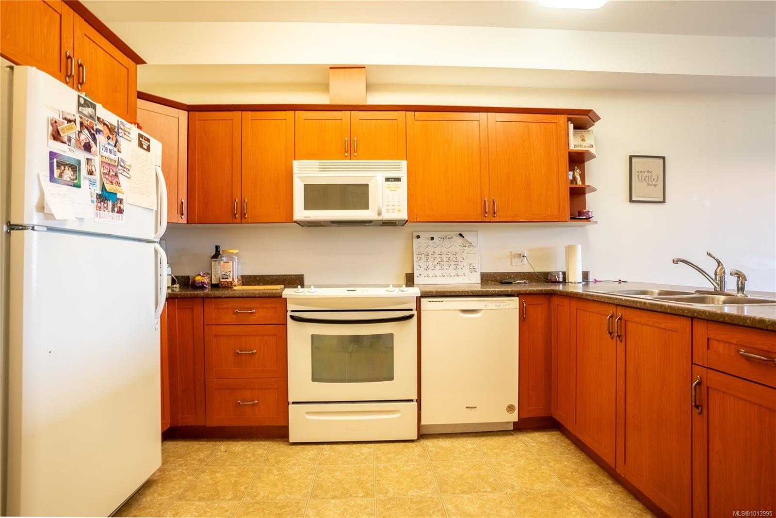 364 Goldstream Ave # 402
