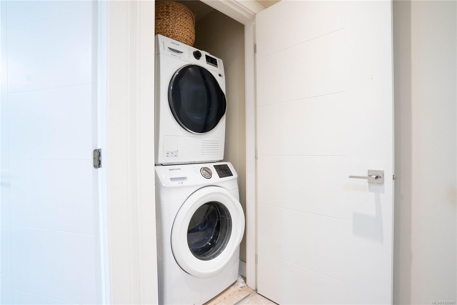 300 Phelps Ave # 117