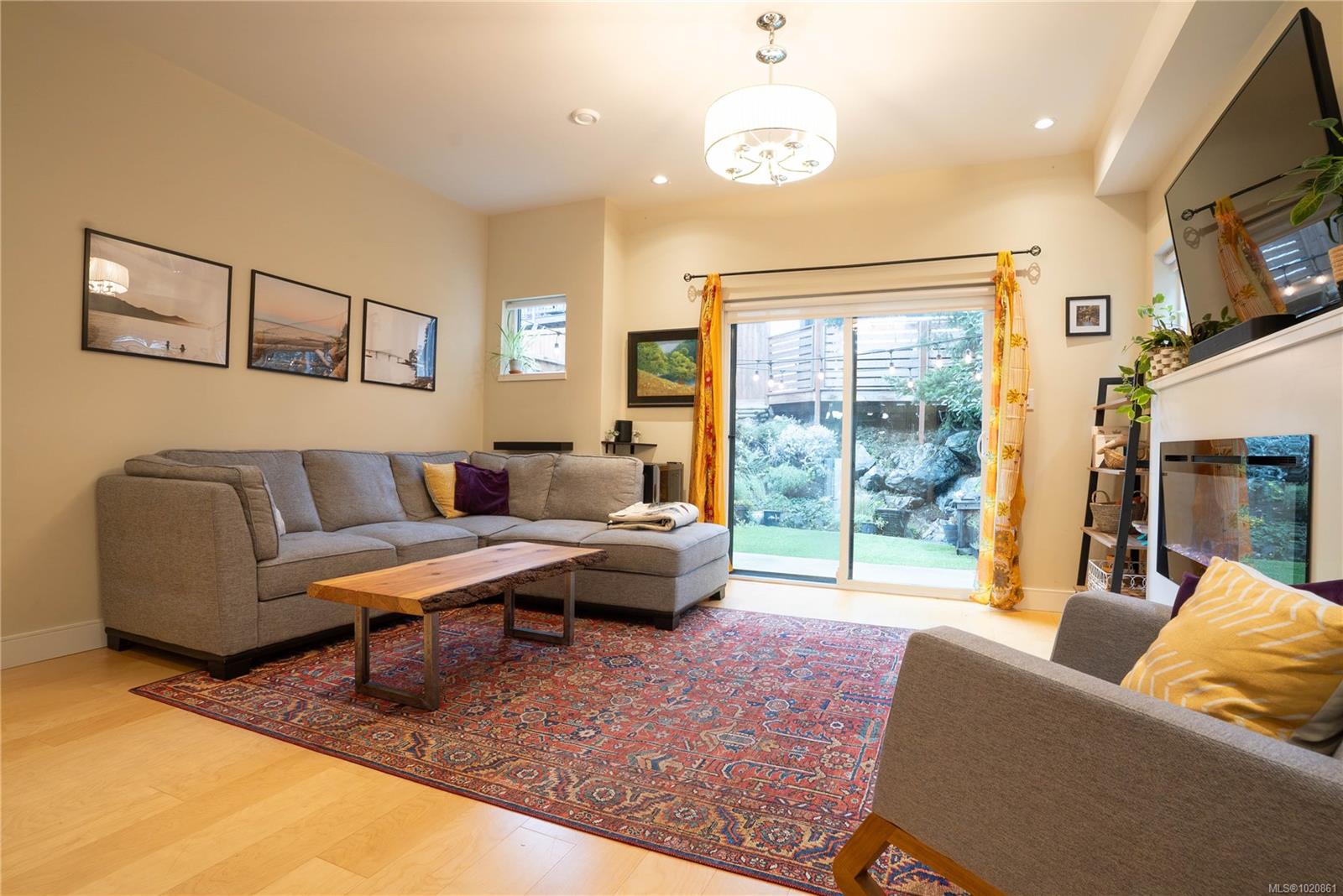 300 Phelps Ave # 117