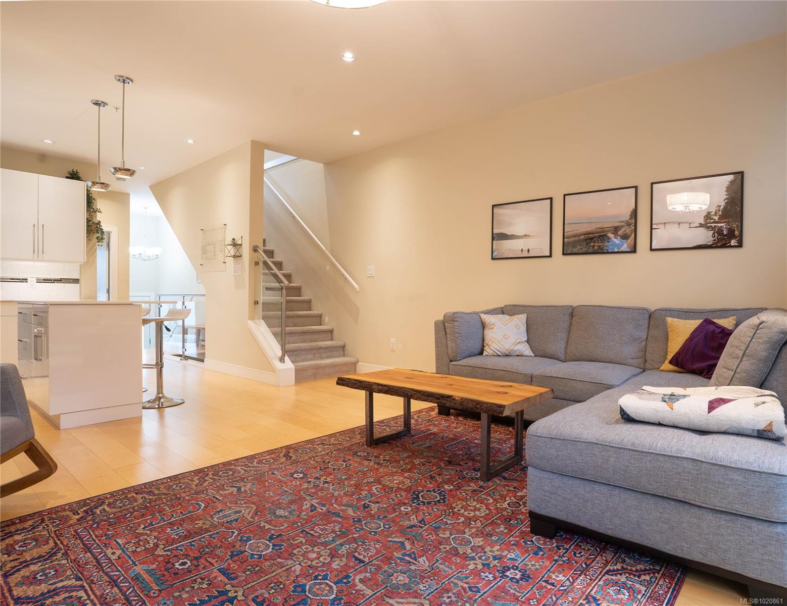 300 Phelps Ave # 117