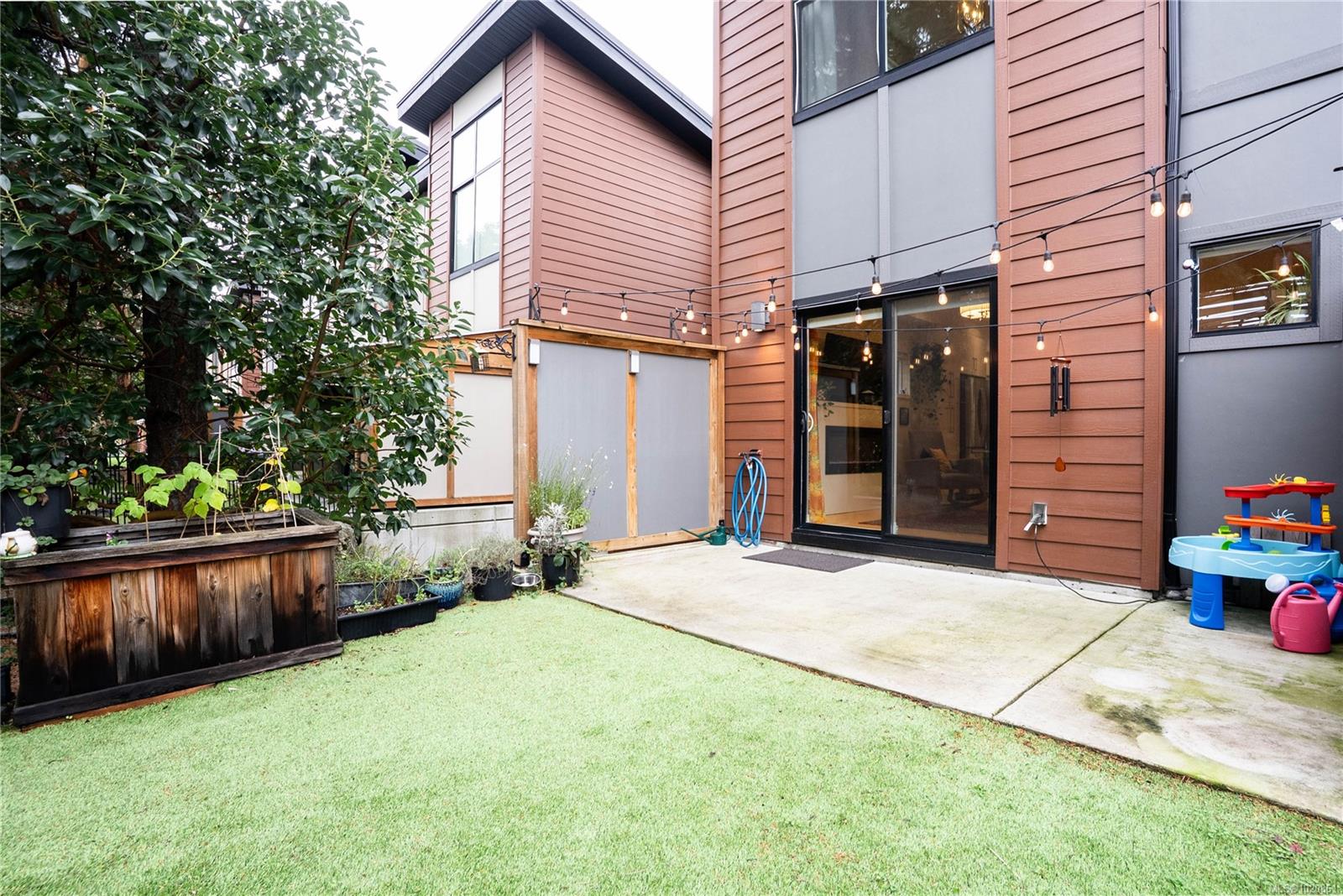 300 Phelps Ave # 117