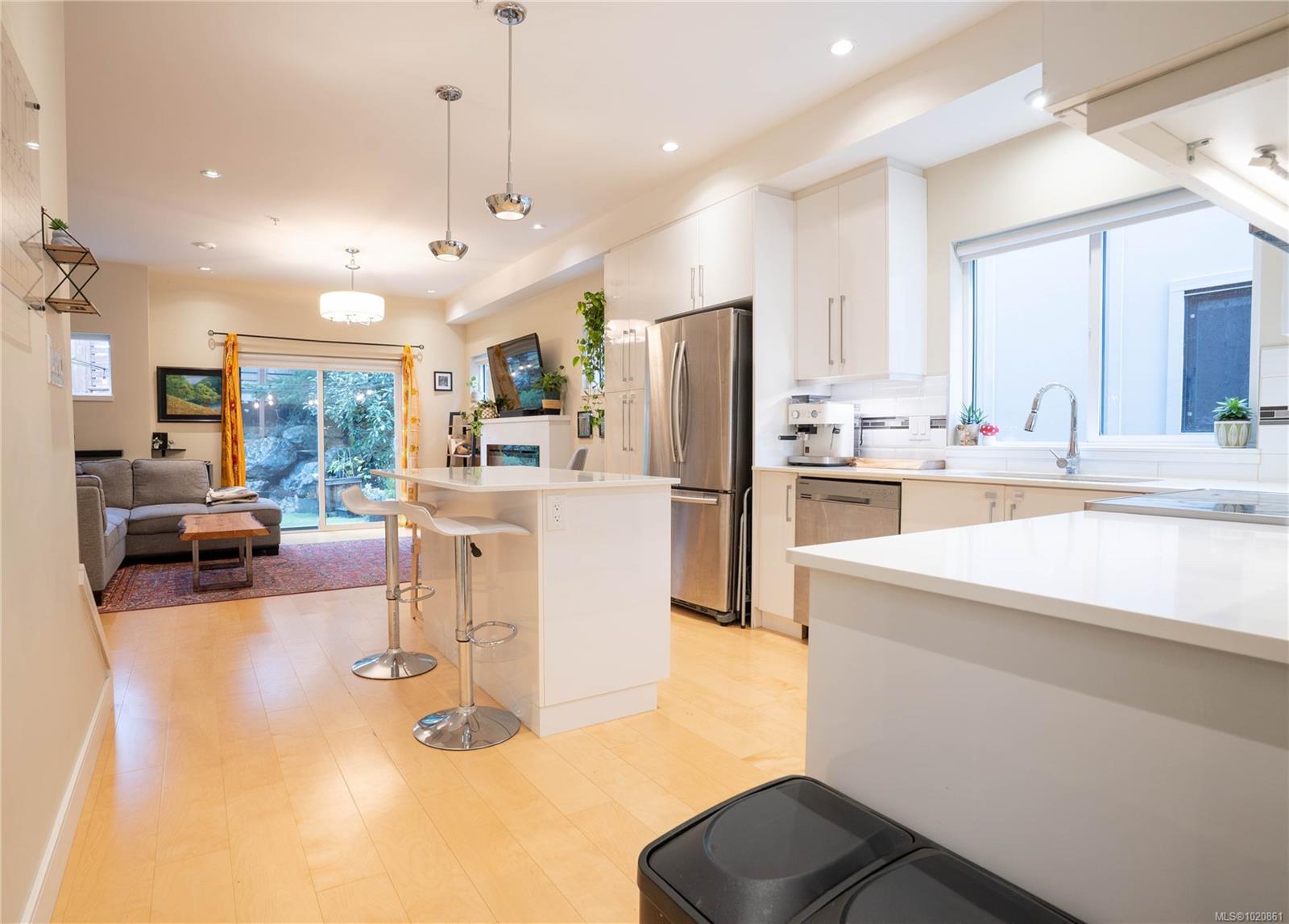 300 Phelps Ave # 117