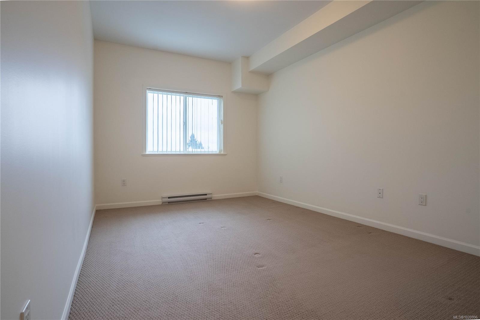 364 Goldstream Ave # 402