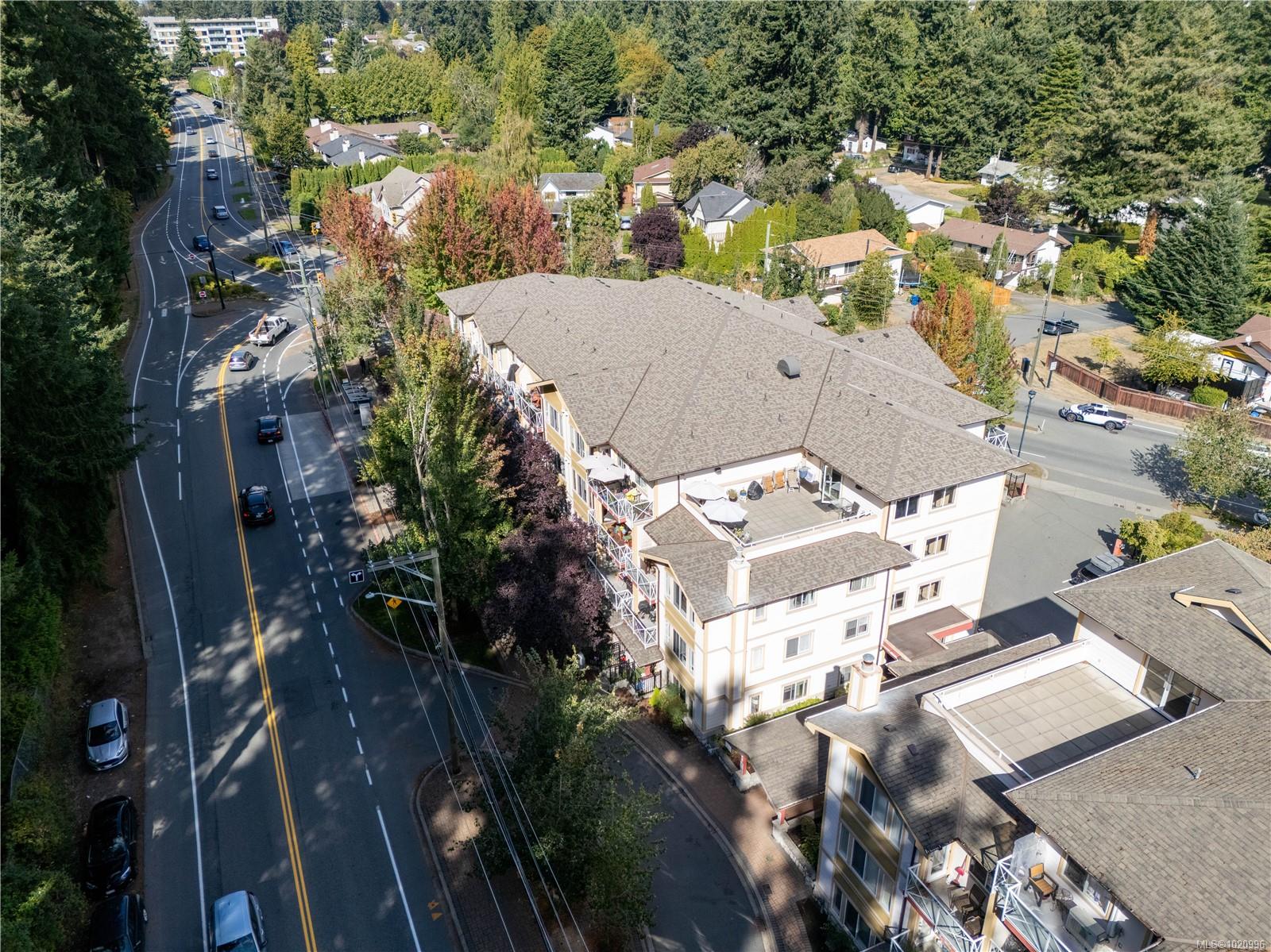 364 Goldstream Ave # 402