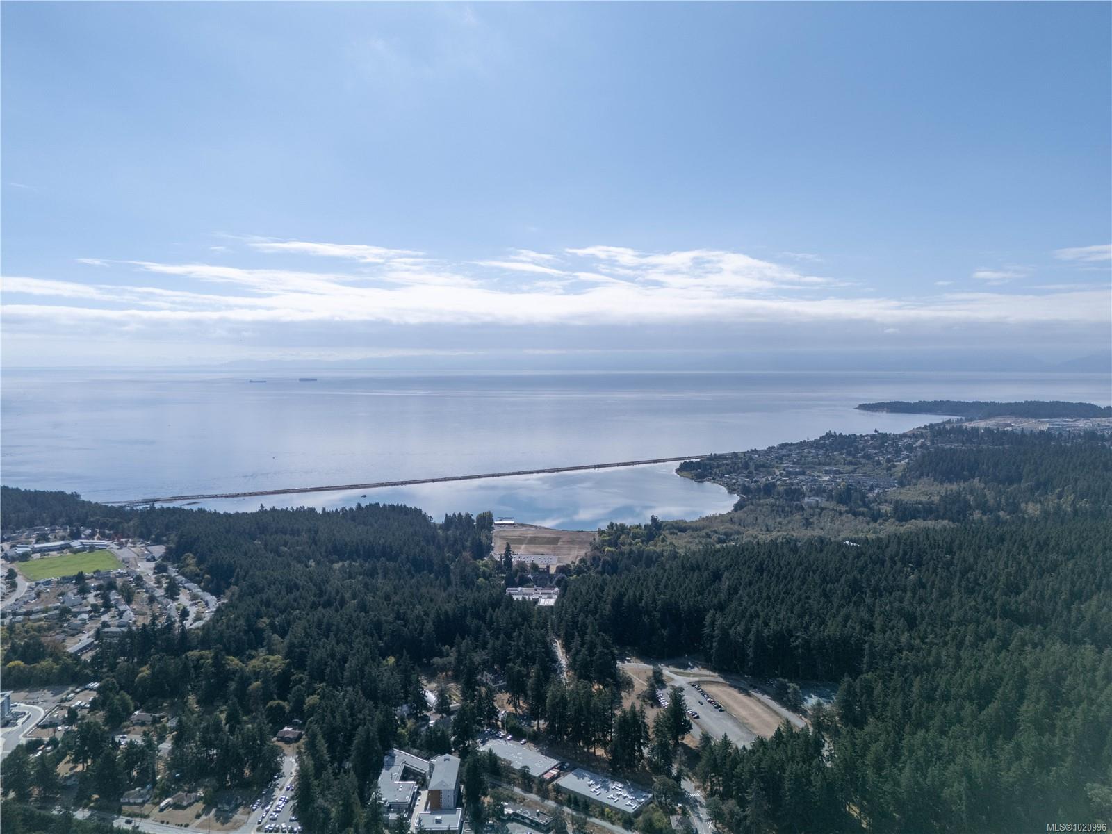 364 Goldstream Ave # 402