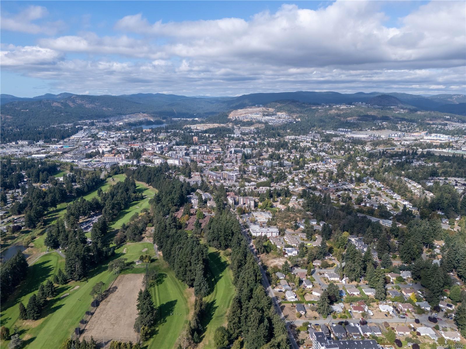 364 Goldstream Ave # 402