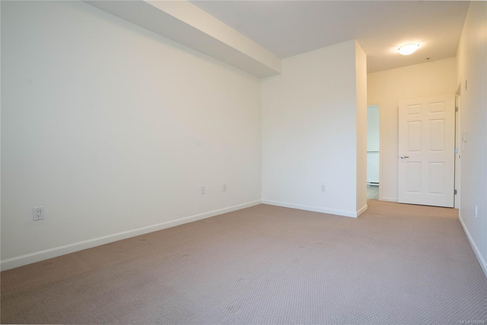 364 Goldstream Ave # 402