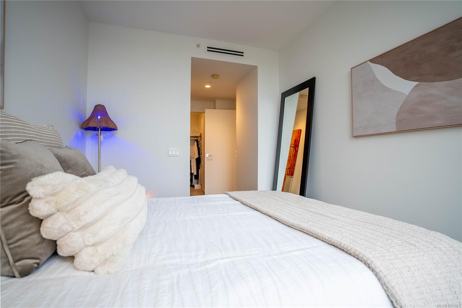 60 Saghalie Rd # 804