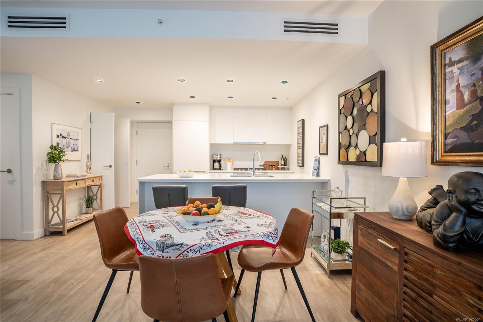 60 Saghalie Rd # 804