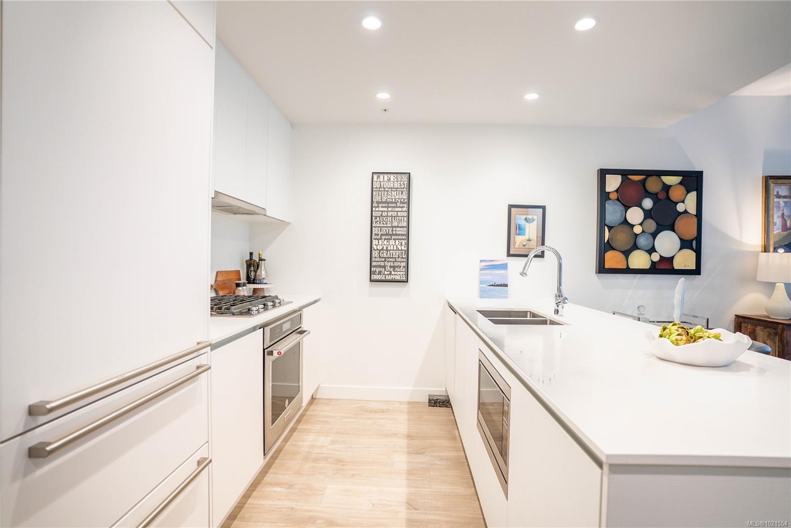 60 Saghalie Rd # 804