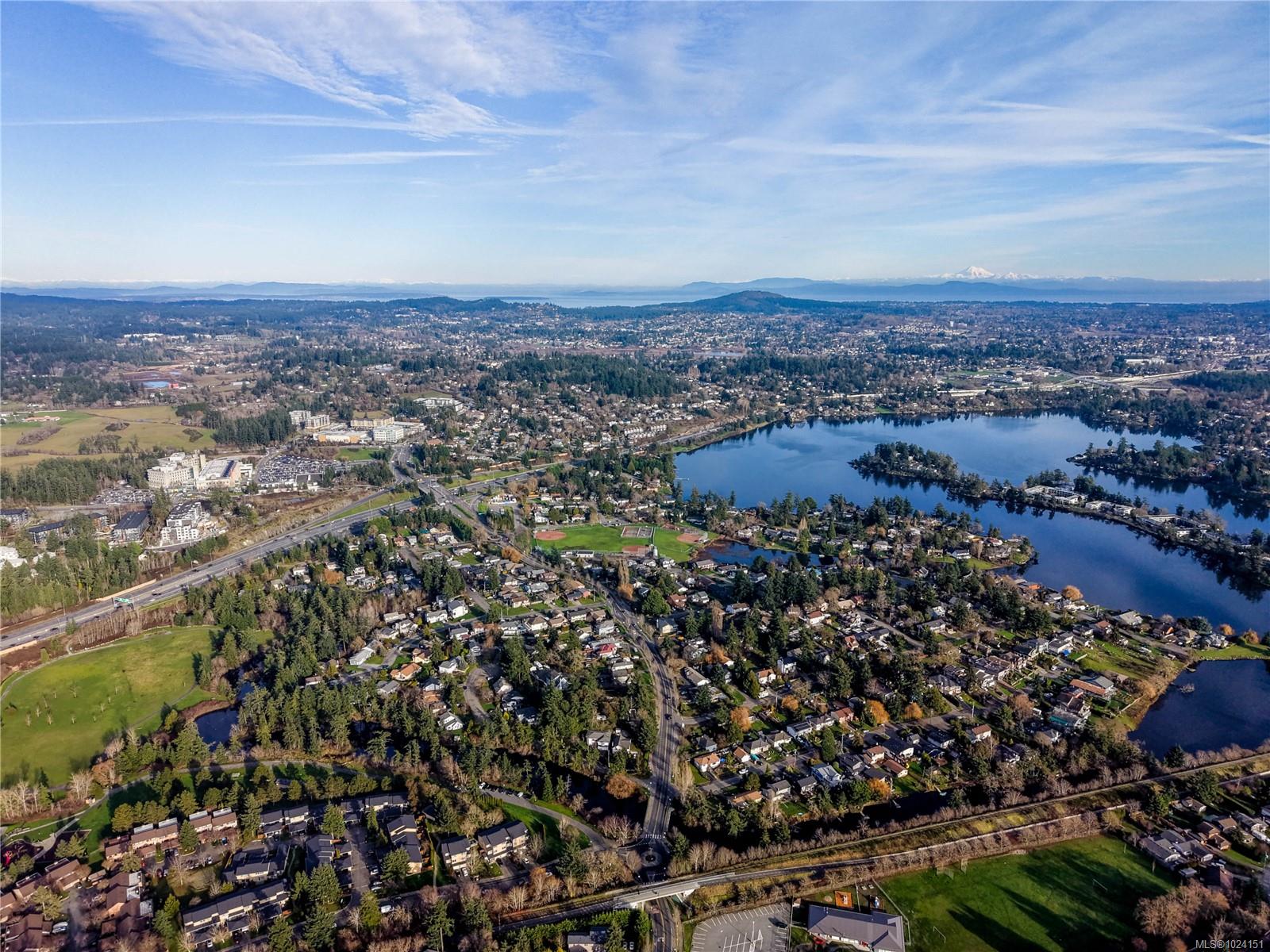 258 Helmcken Rd # 605