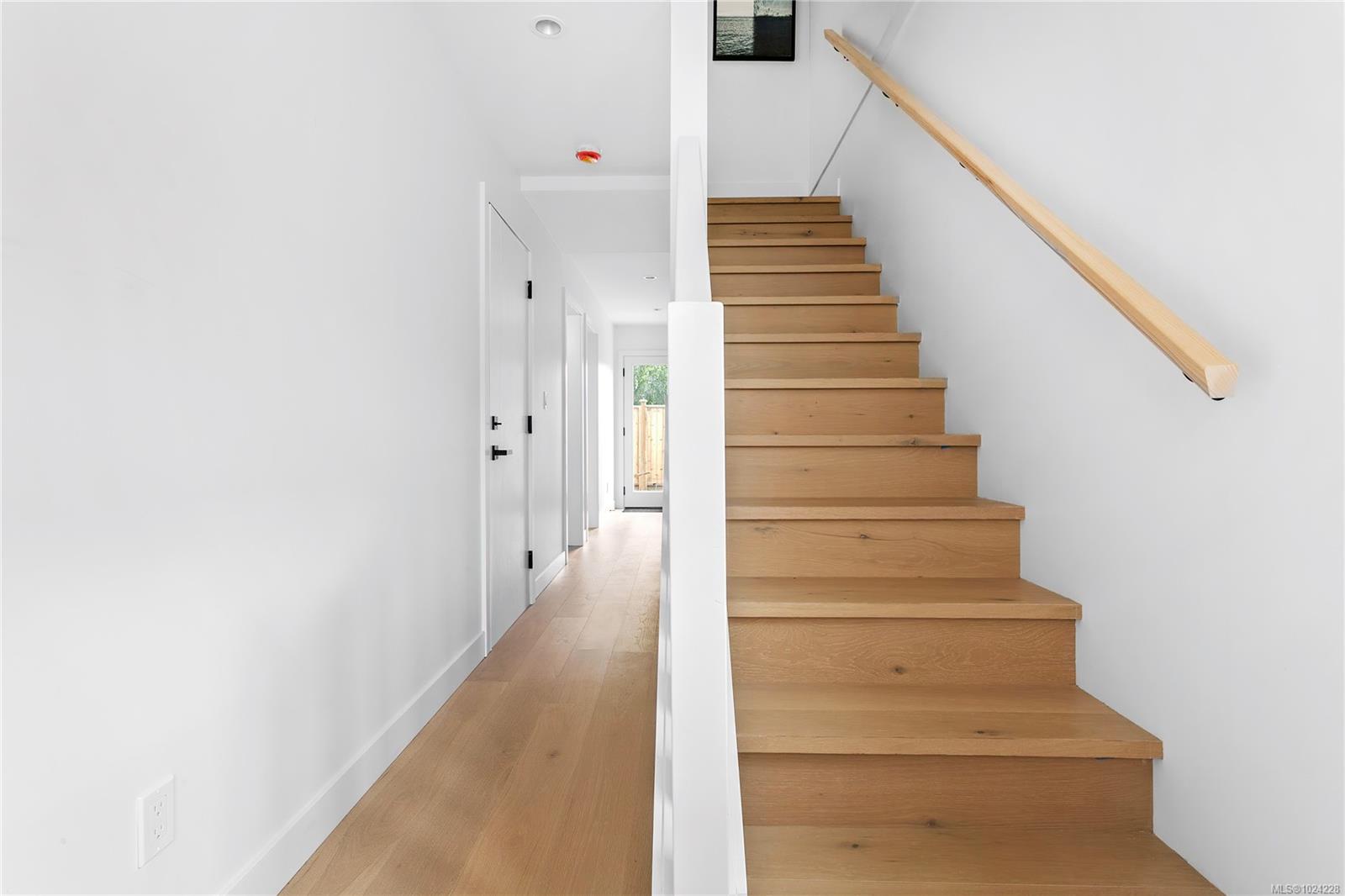 3907 Cedar Hill Rd # U8