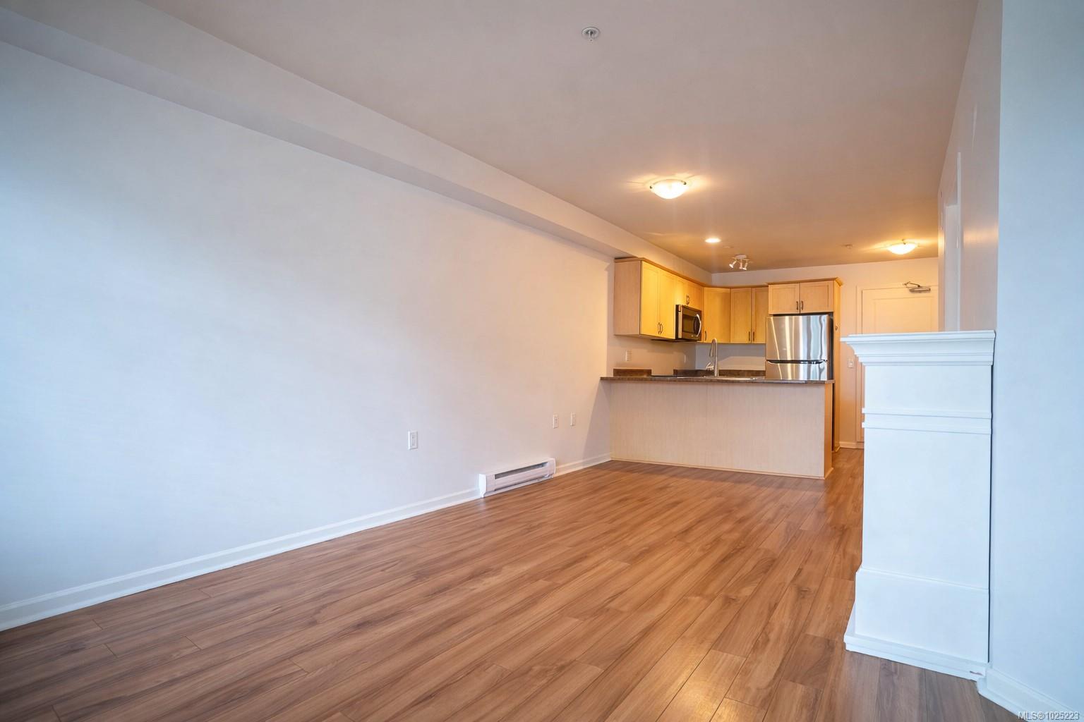 655 Goldstream Ave # 210