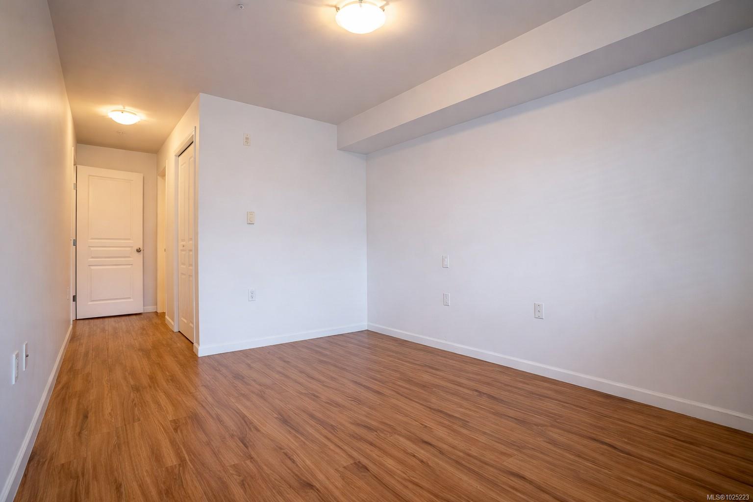 655 Goldstream Ave # 210