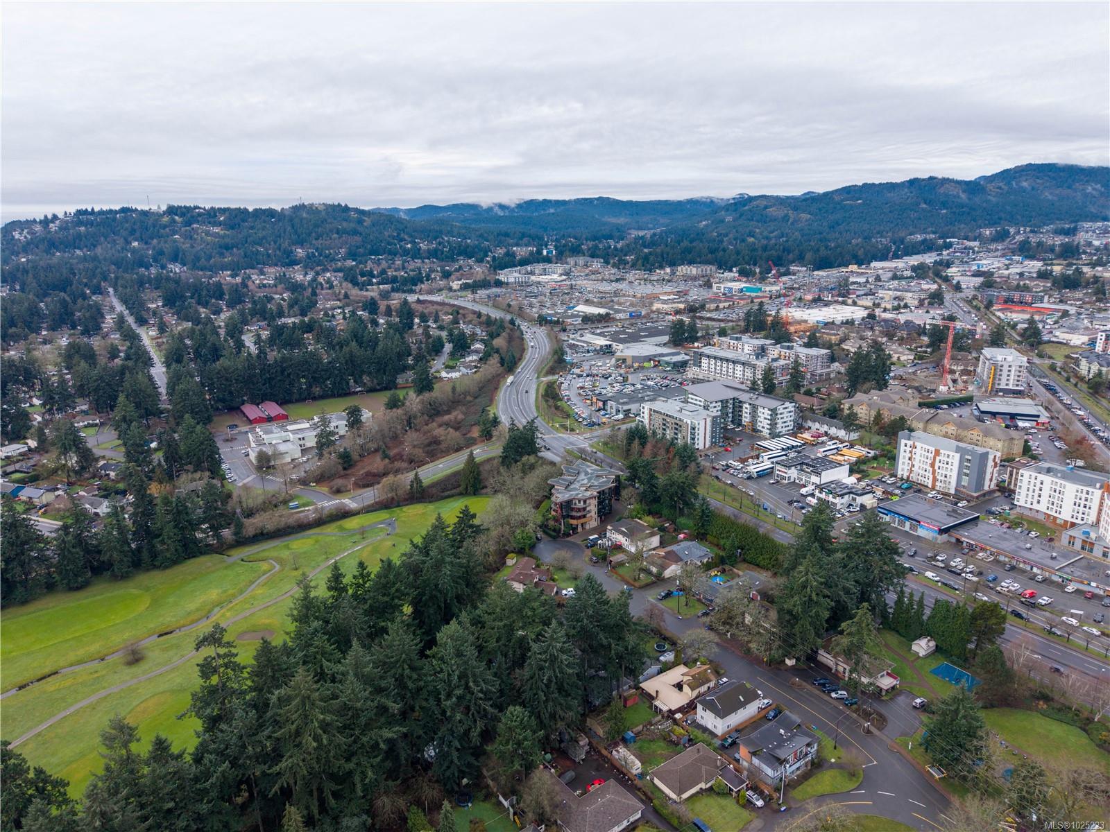 655 Goldstream Ave # 210