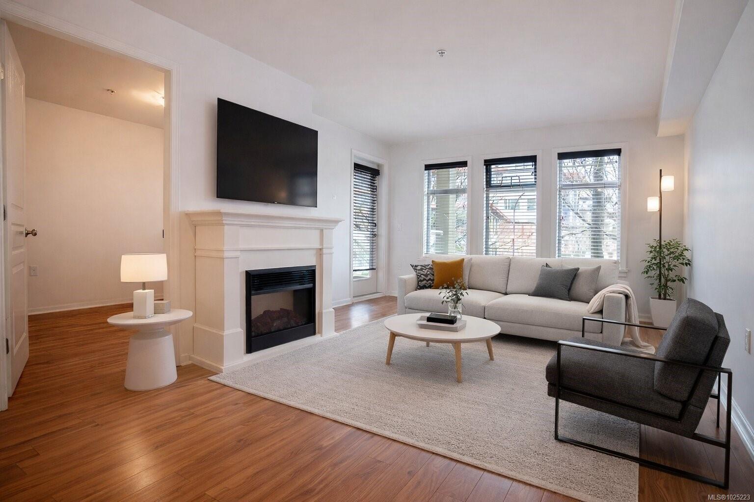 655 Goldstream Ave # 210