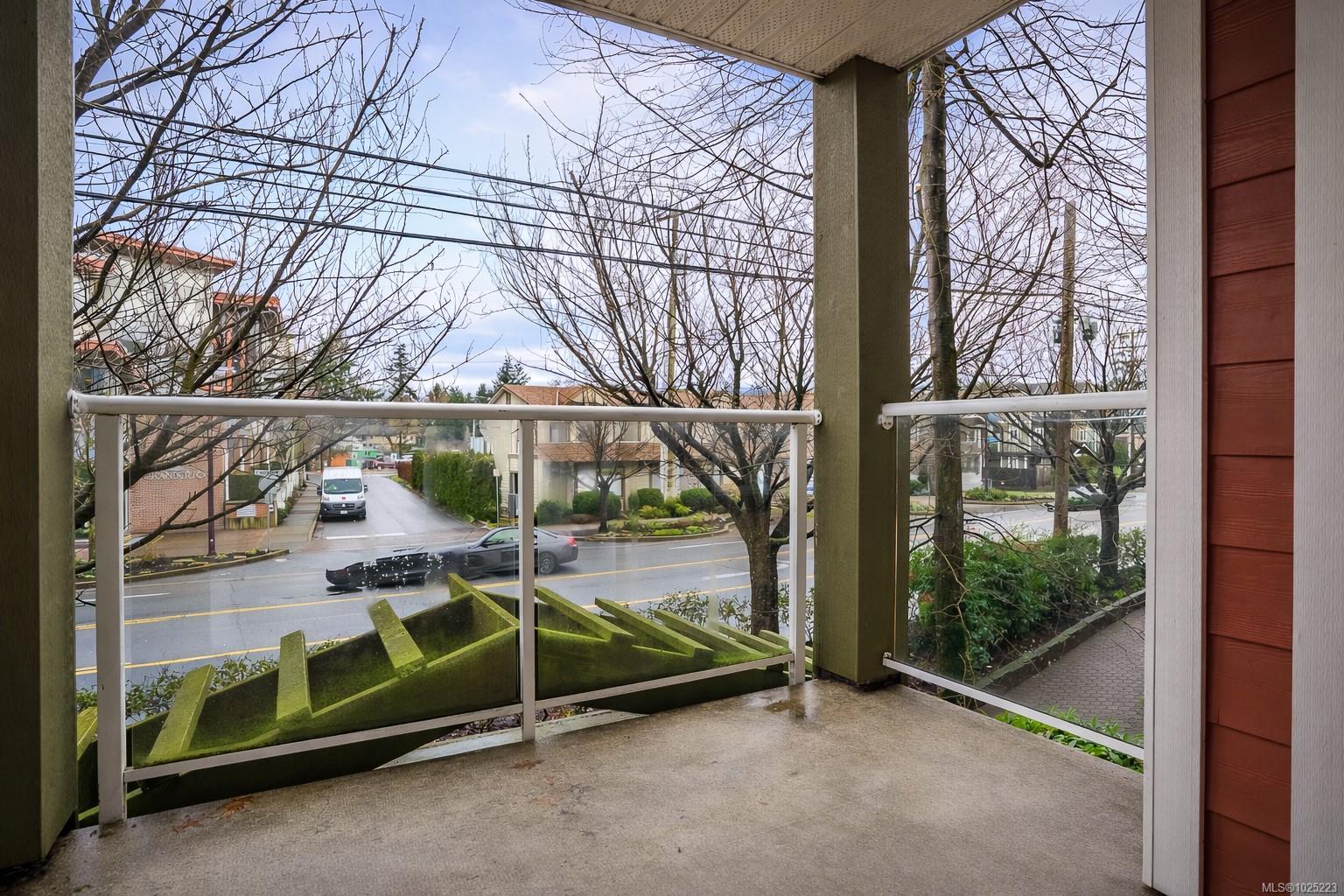 655 Goldstream Ave # 210