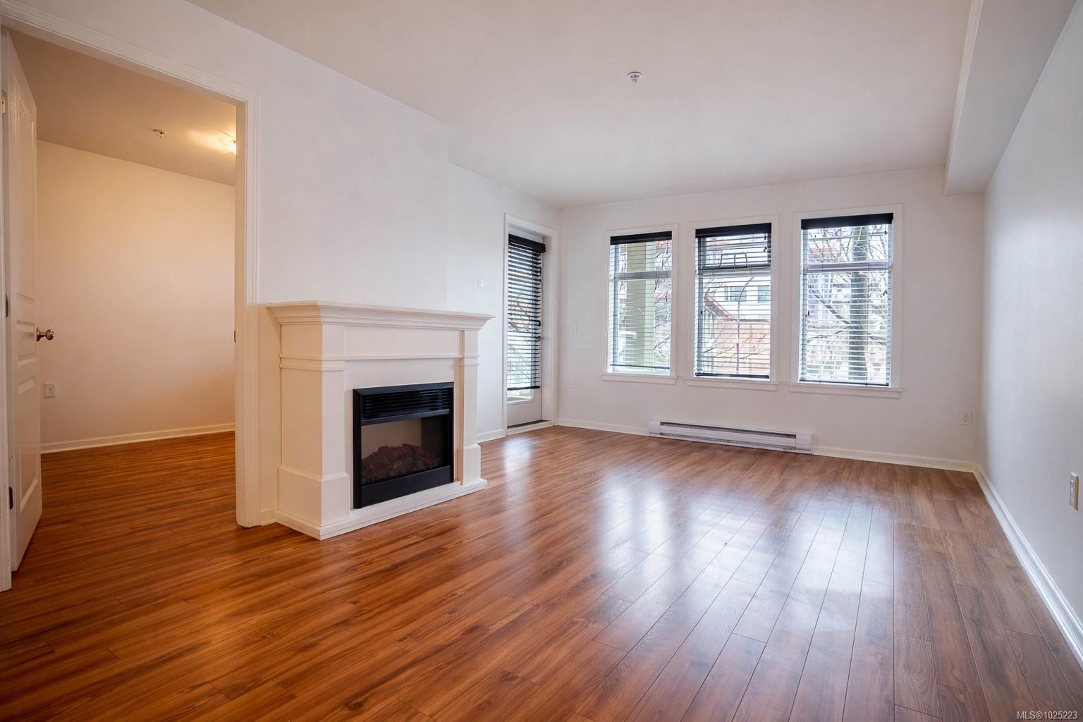 655 Goldstream Ave # 210